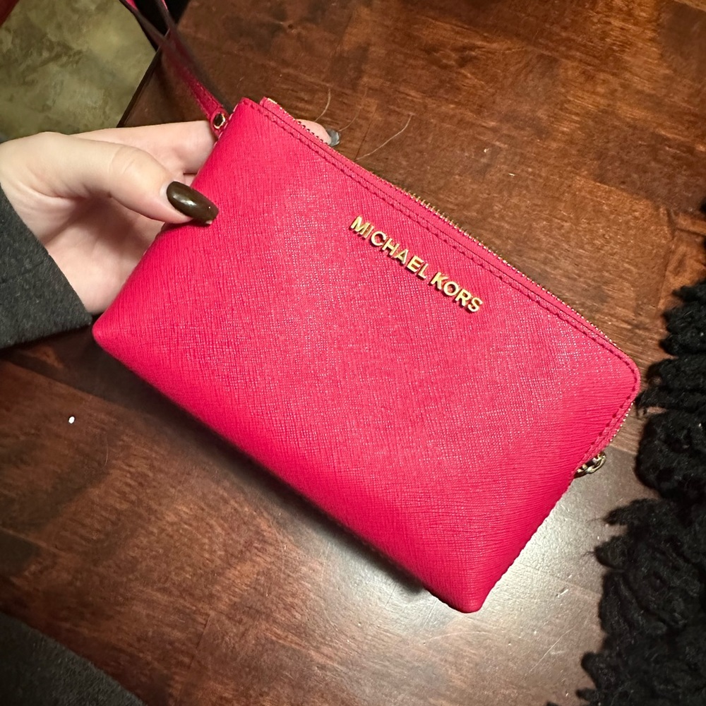 Michael Kors hot pink wristlet